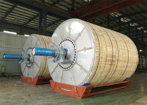 ประเทศจีน ชิ้นส่วนเครื่องทำกระดาษที่ถูกต้องกระบอกสูบกระบอกสูบ 2200 Mpm ความเร็วความกว้าง 5600mm ผู้ผลิต